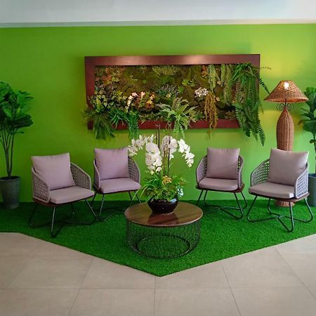 H Boutique Hotel Xplorer Loke Yew Kuala Lumpur Exterior foto